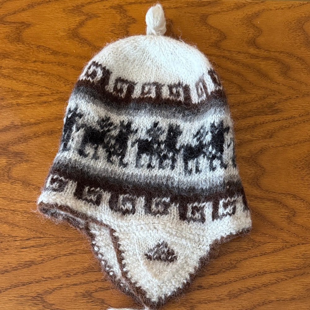 Cozy White and Brown Alpaca Handmade Knit Peruvian Design Hat - Picture 4 of 10